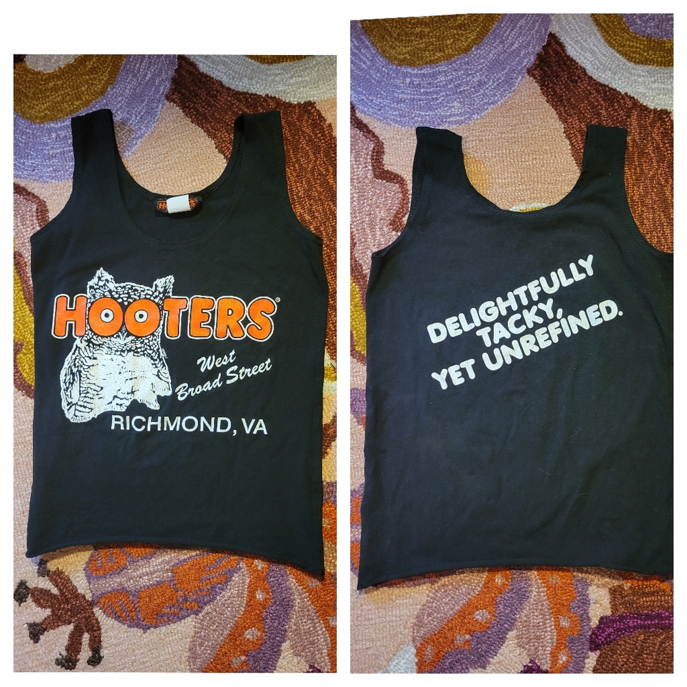 Vintage Hooters Tank
